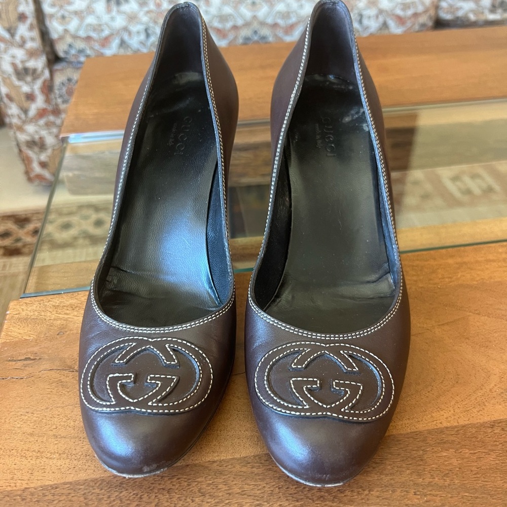 Gucci Dark Brown Leather Classic Pumps
